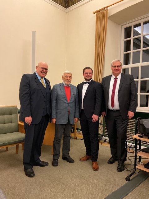 Arthur Christiansen, Klaus Nielsky, Jonas Kähler und Stephan Dose im Ständesaal
