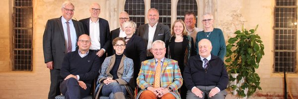Bild zeigt Rechtsanwälte/Notare, Mitglieder des Fördervereins Kulturhaus Schleswig e.V und der Stadtverwaltung im Graukloster anlässlich der Gründungsversammlung des gemeinnützigen Vereins: Stephan Dose, Thomas Menke, Arne Mees, Dietmar Jonscher, Dr. Julia Pfannkuch, Georg Schäfer, Dr. Ute Lemm, Michael Hagen und Inke Asmussen