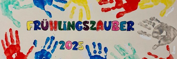 Plakat mit vielen bunten Kinderhänden und dem Titel Frühlingszauber 2025